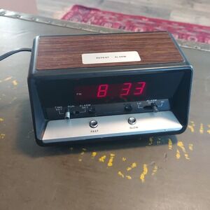 Vintage Sears Roebuck Wood Grain Digital LED Alarm Clock Model 7196 Retro MCM